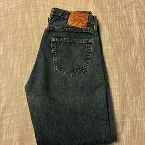 Vintage Levi's 501 Original Fit Jeans, Dark Wash, Size 32x31